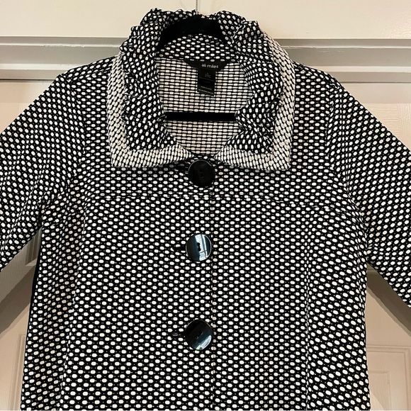 Like New!  Ali Miles Jacket Black White Polka Dot  Stretch Art Top Size Small - Picture 2 of 8